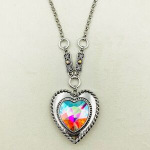 Glamorous Iridescent large bling Heart silver-tone statement necklace party/prom